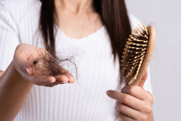 How Can You Avoid Hair Damage During Summer? - Revista Cachet